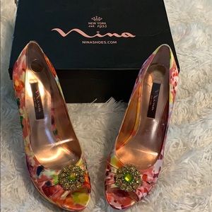 🆕Satin peep toe heels pink size 10 NINA platform